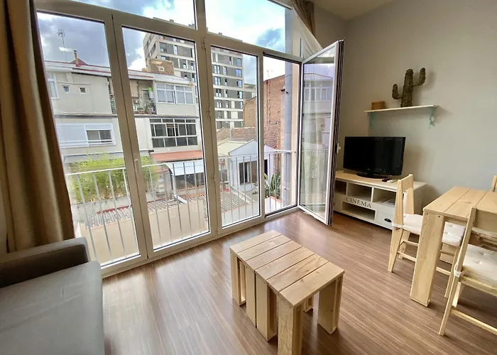 Loft Poblenou Cerca De La Playa/wifi/azotea شقة